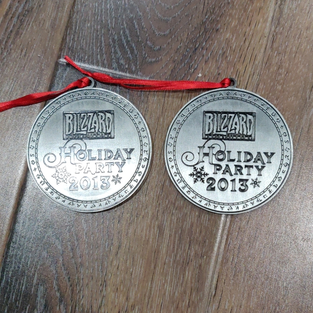 2013 Blizzard ENT. Christmas ornaments